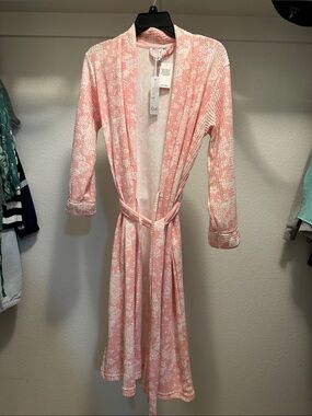 Plush Floral Wrap Robe in Pink by